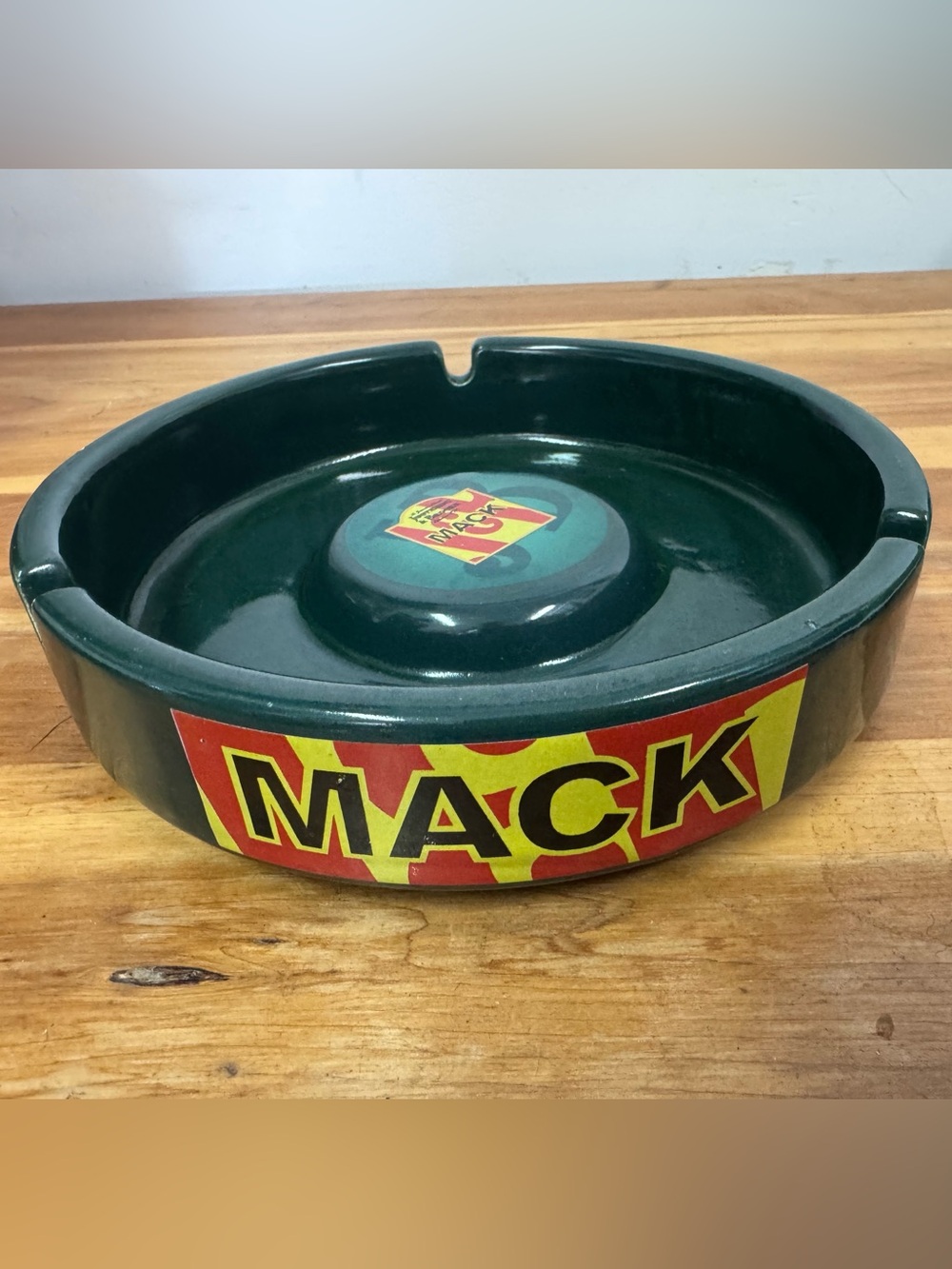 Vtg J&B Mack Scotch Whisky
Advertising Ashtray 7" Justerini & Brooks
Rare Greece